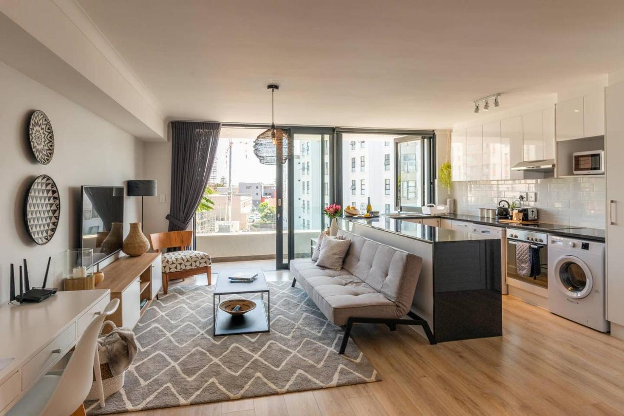 Mondaine Luxurious Spacious And Trendy Apartment *