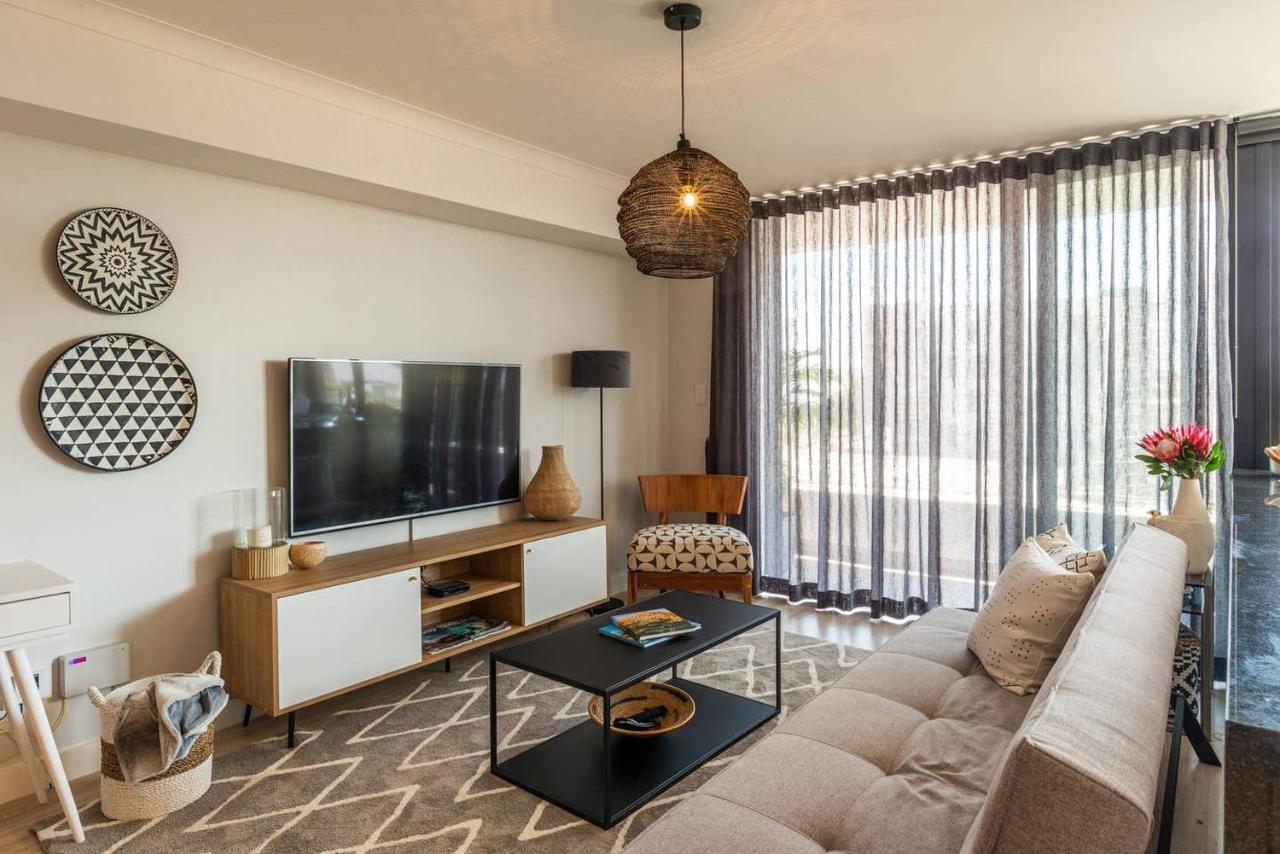 Apartment Mondaine Luxurious Spacious And Trendy